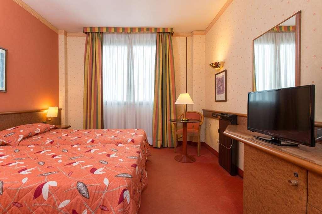 Meditur Hotel Помеция Номер фото